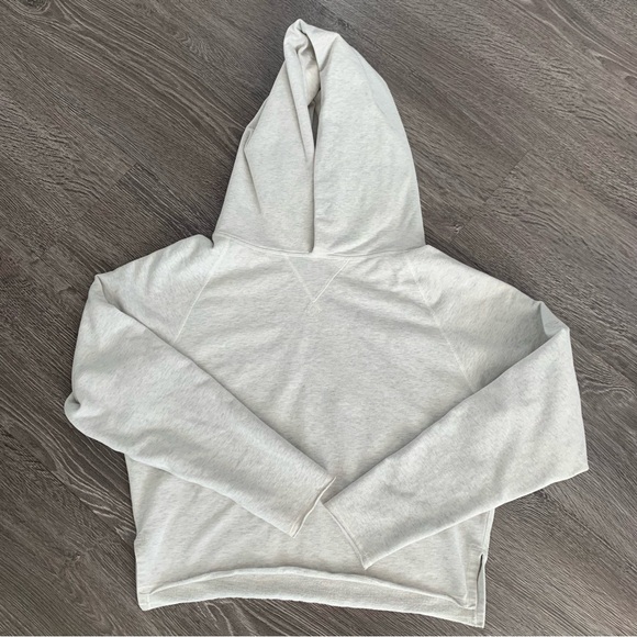 lululemon athletica Tops - LULULEMON CROP HOODED SWEATSHIRT